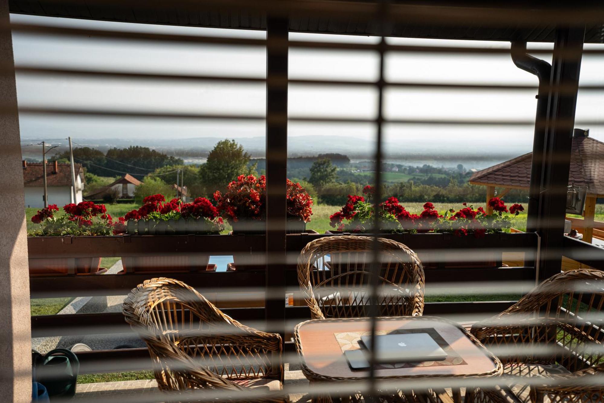 Zlatni Prag - Kraljevo Villa Buitenkant foto